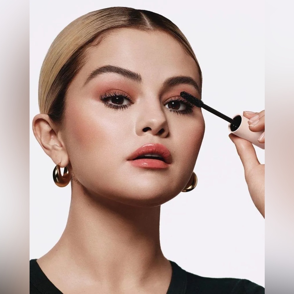 NEW RARE BEAUTY PERFECT STROKES MASCARA ๐๏ธ๐ค - Picture 3 of 5